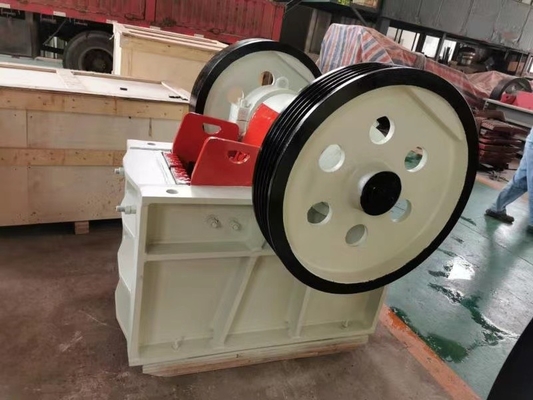 Kruszarka szczękowa 15Kw 5-20 TPH Kruszarka górnicza na małą skalę PE250 * 400