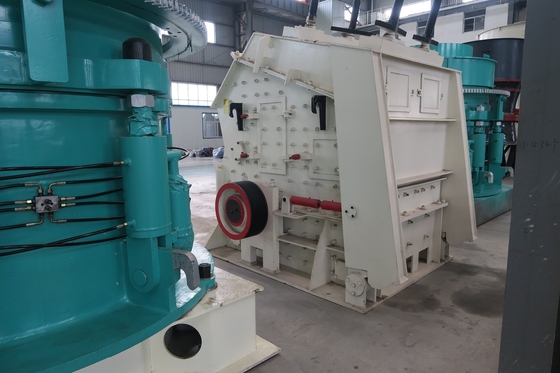 Pozioma kruszarka do kamienia udarowego 200Kw PF1315 Dolomit do kruszenia kamieniołomu wtórnego
