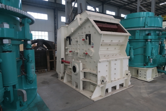 Pozioma kruszarka do kamienia udarowego 200Kw PF1315 Dolomit do kruszenia kamieniołomu wtórnego