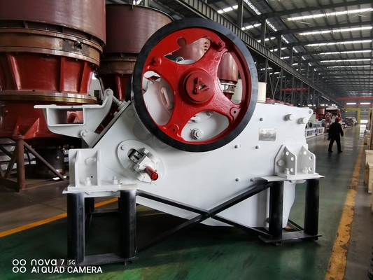 Frezarka krusząca 100Kw 8474209000 C106 Kruszarka szczękowa w kamieniołomie i górnictwie