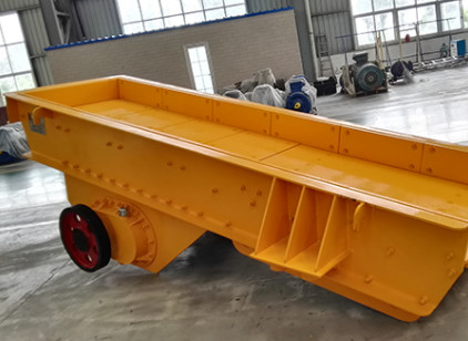 Podajnik wibracyjny 30KW Podajnik wibracyjny serii ZSW 500 TPH