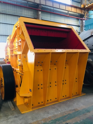 Mobilna kruszarka udarowa PF1320 Maszyny do obróbki kamienia 315Kw Rocks