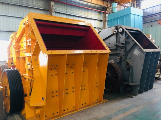 Mobilna kruszarka udarowa PF1320 Maszyny do obróbki kamienia 315Kw Rocks