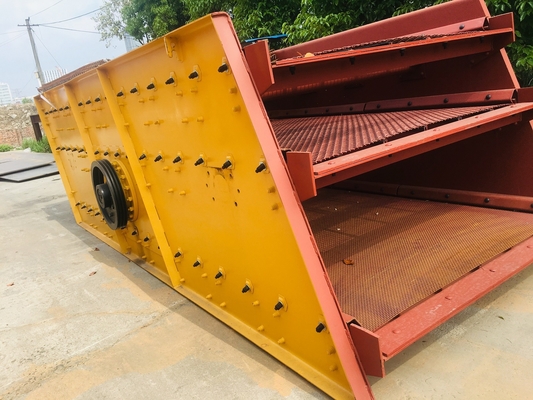 Przesiewacz wibracyjny kruszywa 720 TPH 2YK1237 Separator kamieni